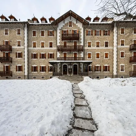 Appartamento In The Historic Building, Con Aria Condizionata