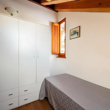 In The Historic Building, Con Aria Condizionata Apartman *