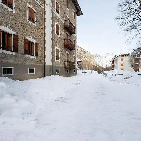 In The Historic Building, Con Aria Condizionata * Ceresole Reale