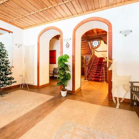 Appartamento In The Historic Building, Con Aria Condizionata *