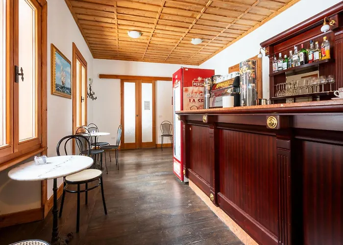 In The Historic Building, Con Aria Condizionata شقة