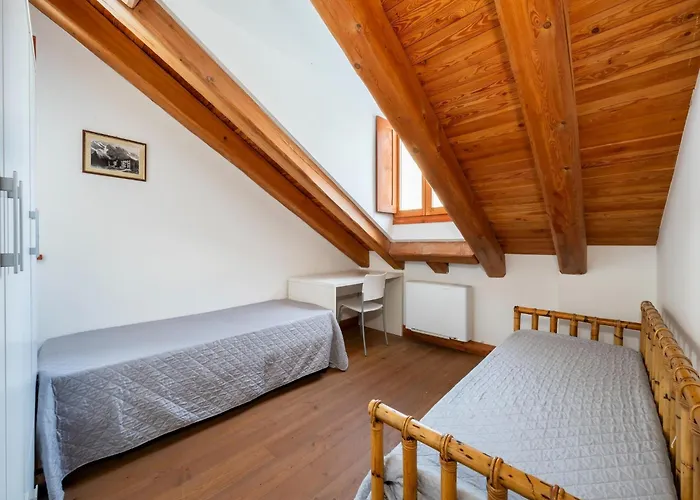 In The Historic Building, Con Aria Condizionata شقة